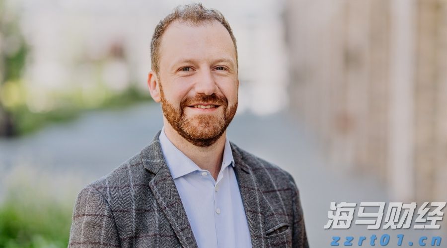 零跑B01上市：重新定义主流轿车